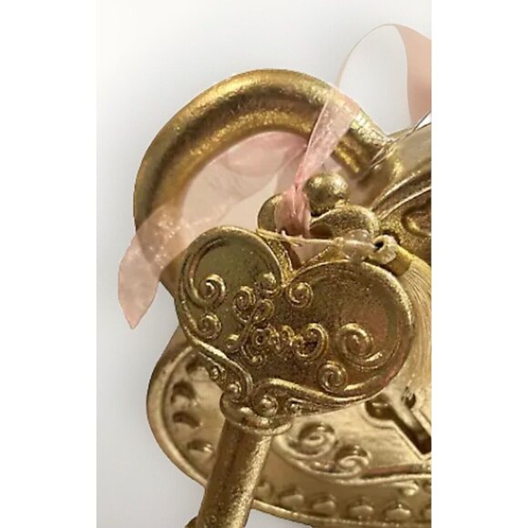 Gold Heart and Key Locket Decor w/ Cute Pink Bow Girls Women Room New Key Broken - Picture 2 of 13